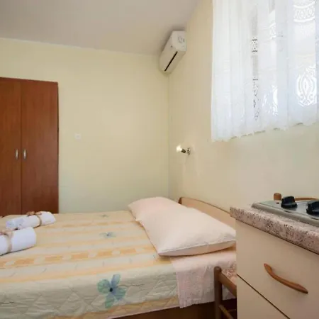 Apartment & Smile Dolac Primo - With Terrace And Garden View Primošten